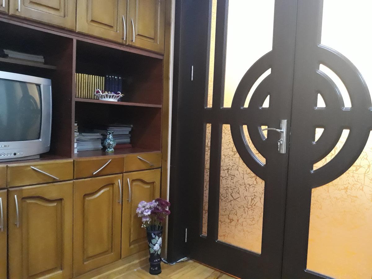 Madona'S House Apartment Batumi Exterior foto